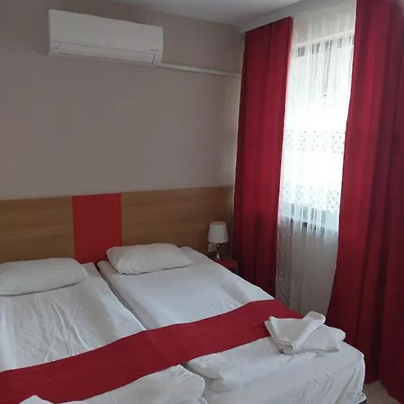 Apartment Tes Gardens Apertments *